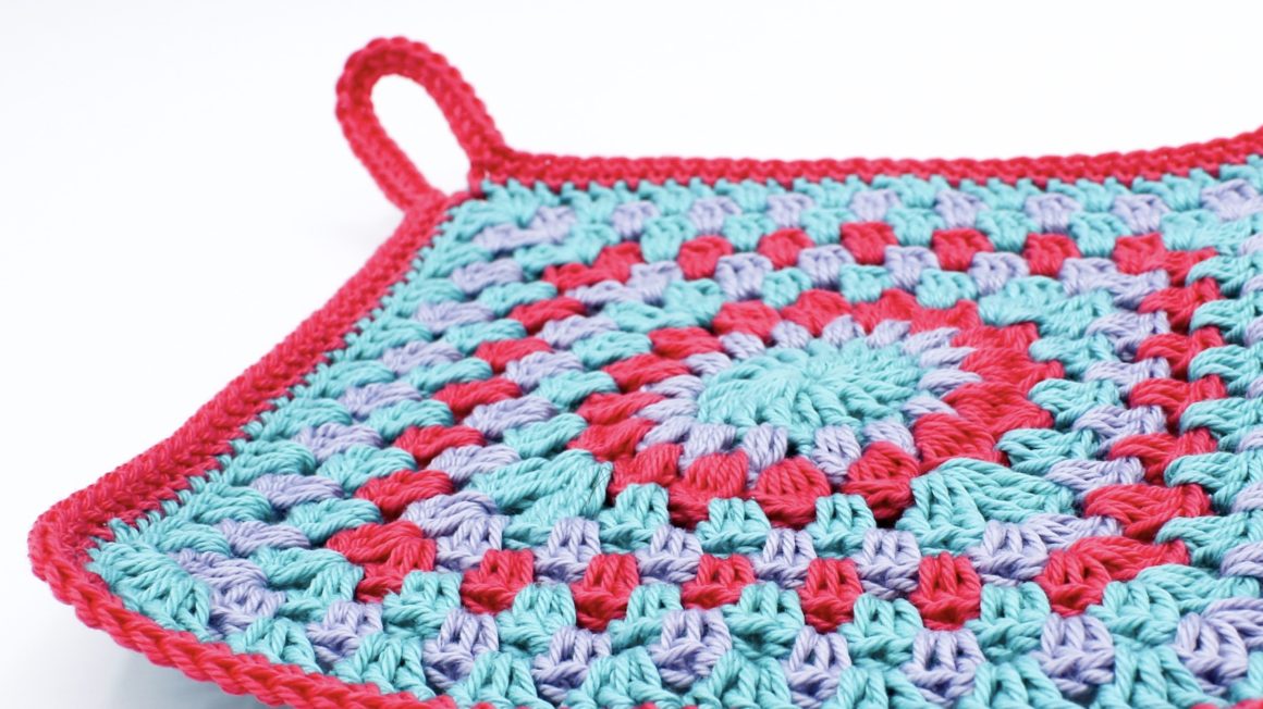 Hakelanleitung Granny Square Topflappen Frau Line