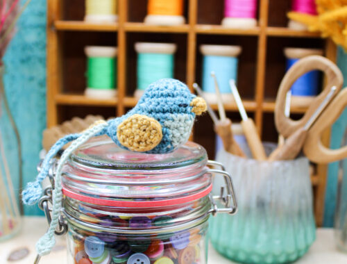 Frau Line Amigurumi Anleitung Vogel häkeln