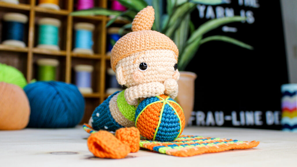 Frau Line Kostenlose Anleitung Amigurumi häkeln Sommer Mädchen