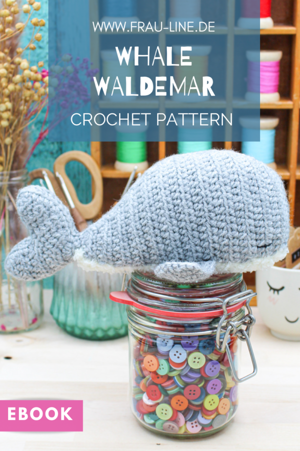 Frau Line Amigurumi Crochet Pattern Whale Pin 4