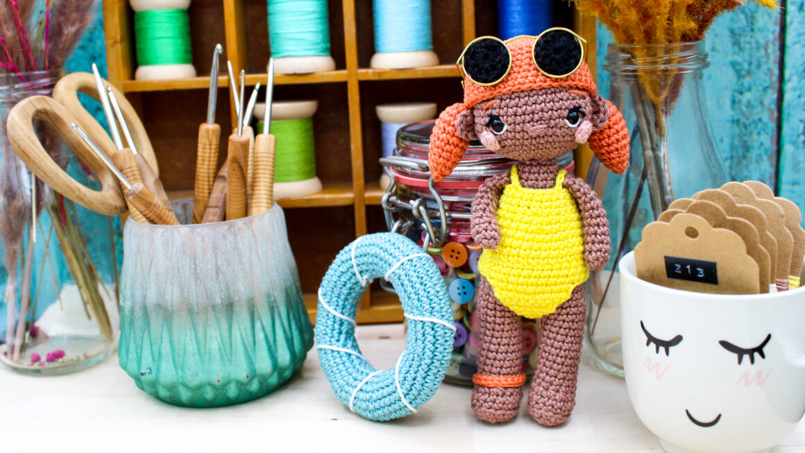 Frau Line Häkelanleitung Amigurumi Puppe