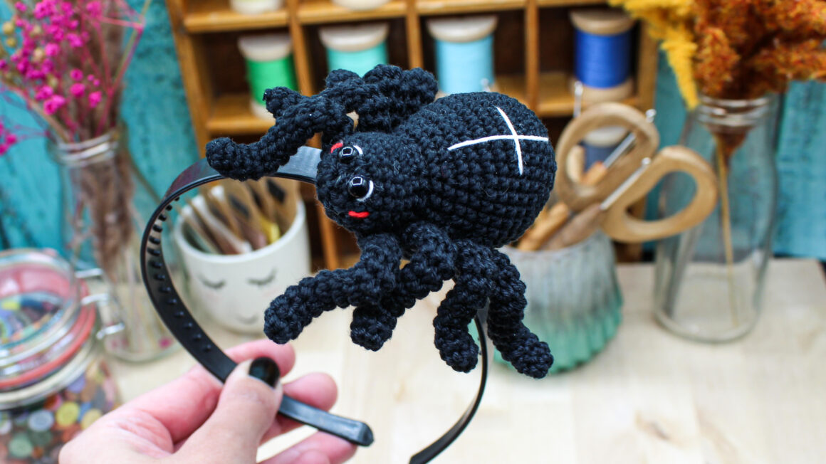 Frau Line Häkelanleitung Freebie Amigurumi Spinne